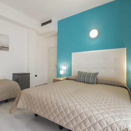 Hotell Levante 4*