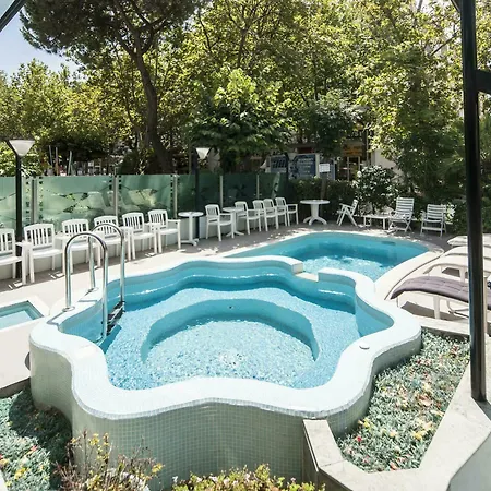 Hotell Levante 4*